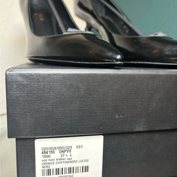 YSL LOGO OPYUM BLACK PATENT LEATHER HEELS/PUMPS - Picture 8 of 8